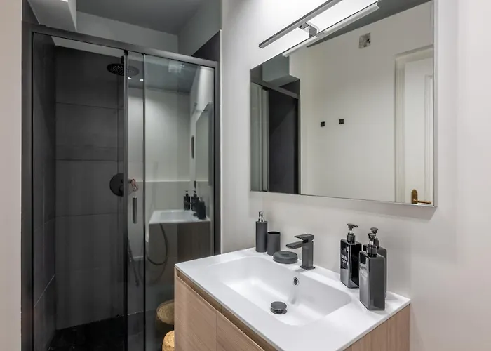 Gisella 2 Bedrooms In The Centre *