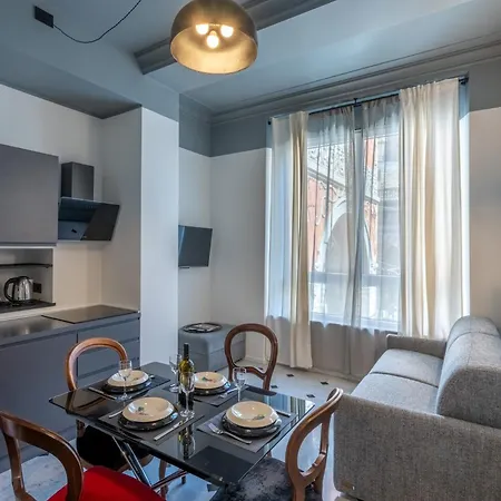 Gisella 2 Bedrooms In The Centre Daire