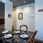 Gisella 2 Bedrooms In The Centre *